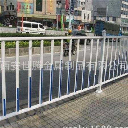 渭南市政道路护栏 渭南道路隔离护栏 渭南m形京式交通护栏
