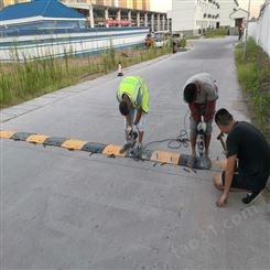 定制设计 重庆冷涂划线 朝中建筑 重庆公路划线 费用