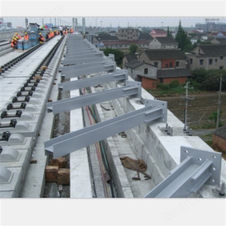 高铁连接线项目金属声屏障H钢立柱Q235遮板热镀锌预埋件